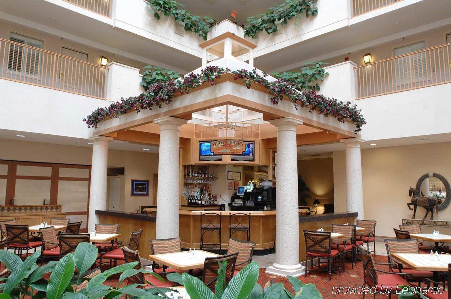 Embassy Suites By Hilton Orlando Airport Ресторан фото